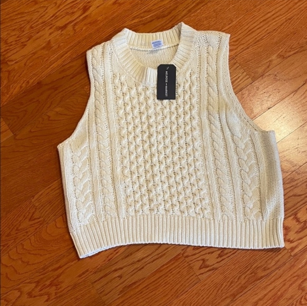 Melrose and Market Cream Cable Knit Sweater Pullover Vest- Size XL